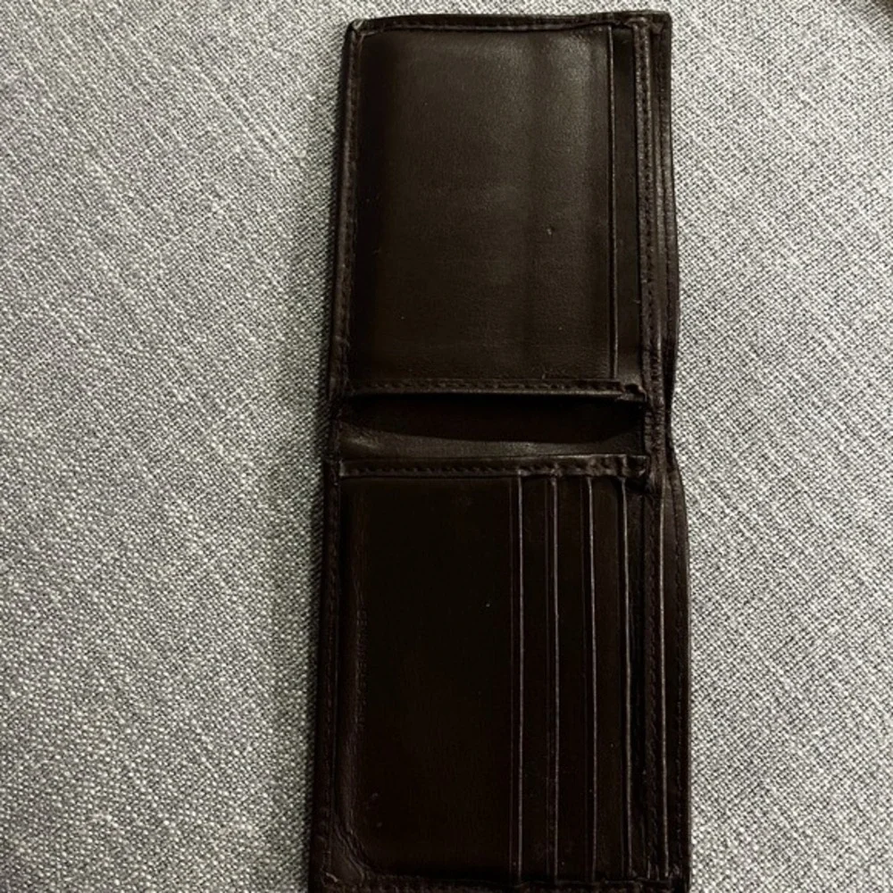 SWISS GEAR Genuine Leather Wallet Brown Bi-Fold Credit Card‎ Cash Money Holder